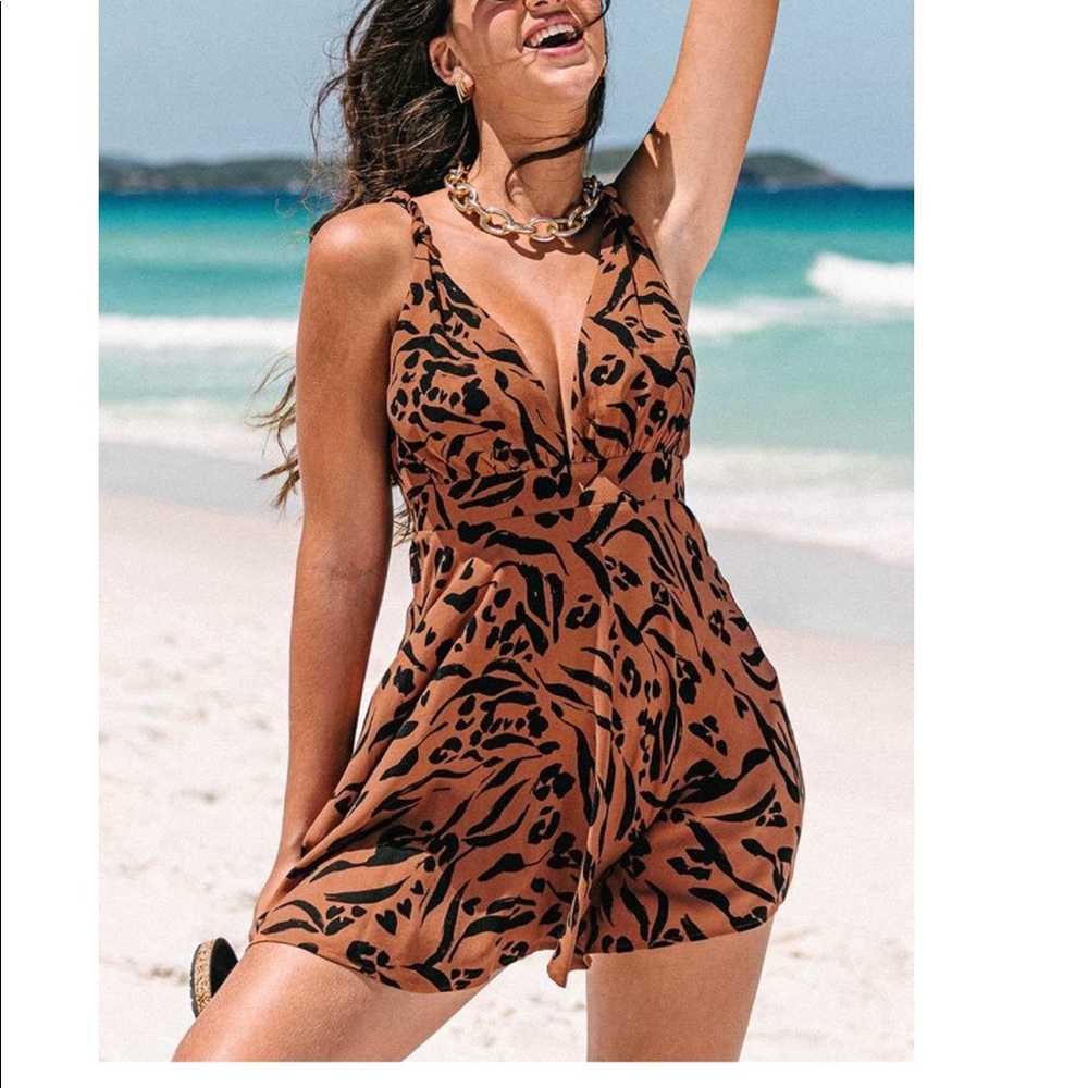 Cupshe knot front mini dress